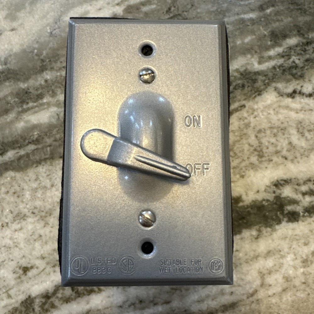 NEW MULBERRY 30482 SINGLE POLE SWITCH 20 A