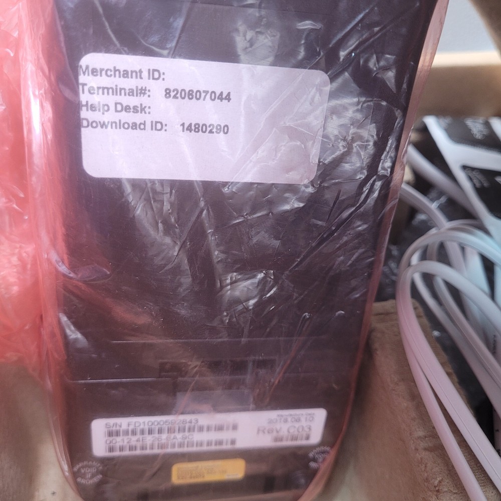 FD130 First Data Credit Card Terminal with Cables Cords & Box