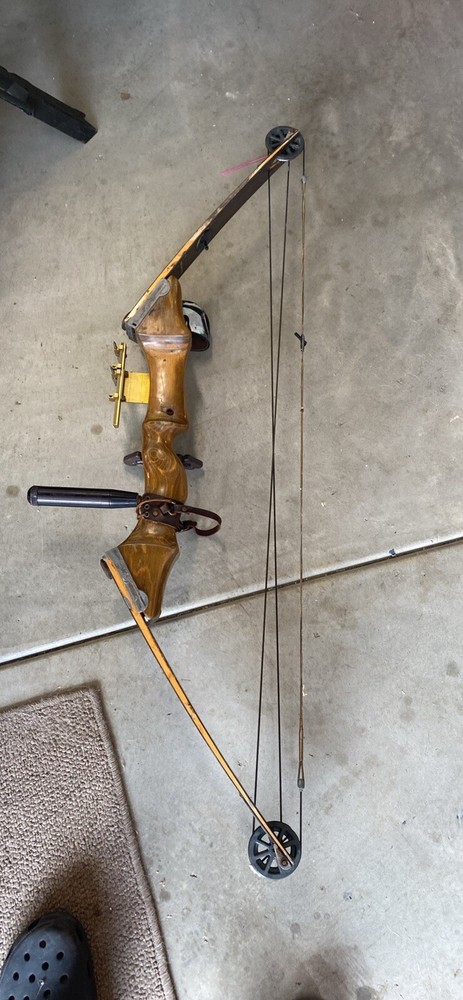 Vintage Brown Bear Archery AMO Compound 37” Bow RightHanded