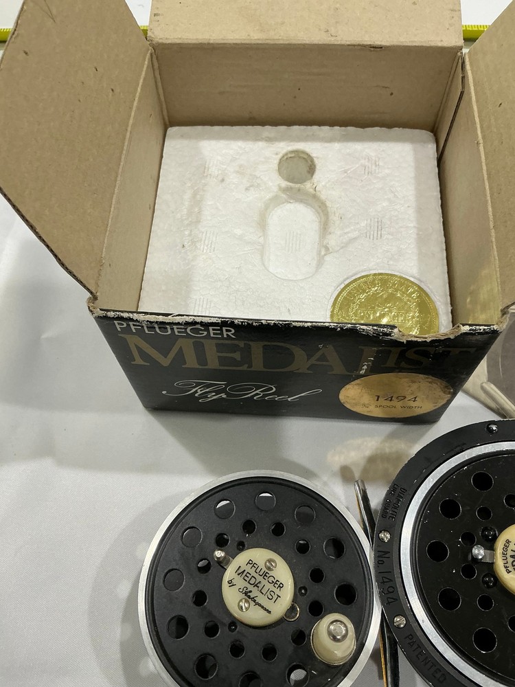 Pflueger Medalist 1494 and Spare Spool Excellent Plus Condition