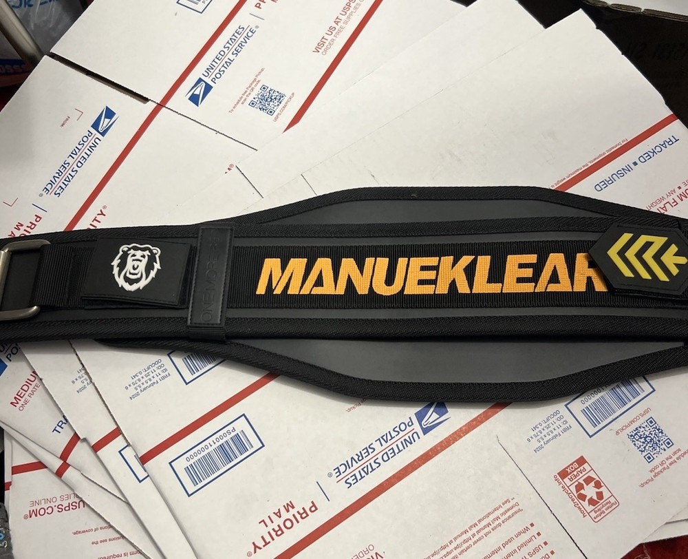 MANUEKLEAR Weight Lifting Belt – Small Size Black