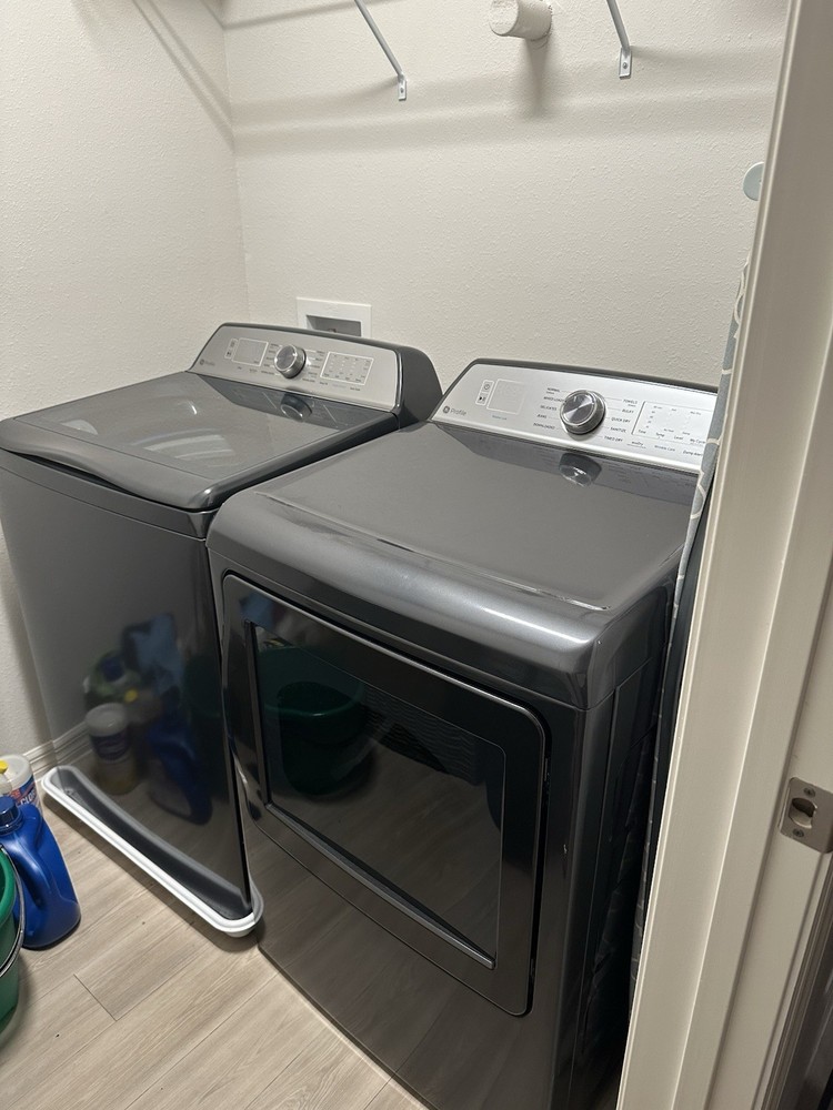 G.E Profile Washer And Dryer Set