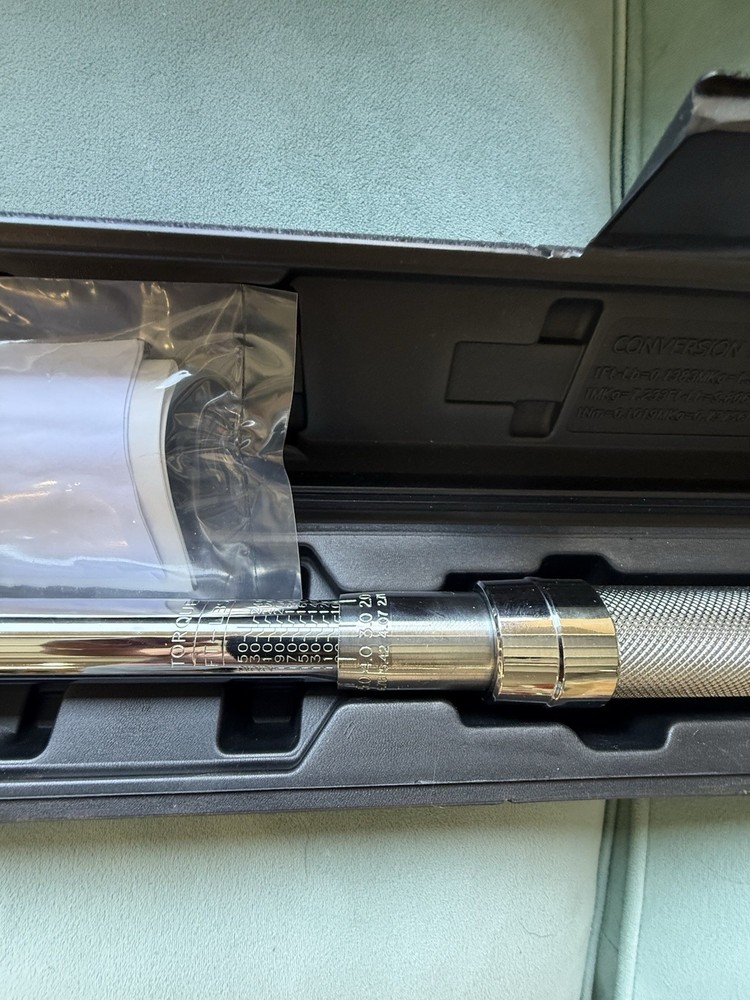 ATD TOOLS-372 1/2IN Drive Micrometer Torque Wrench