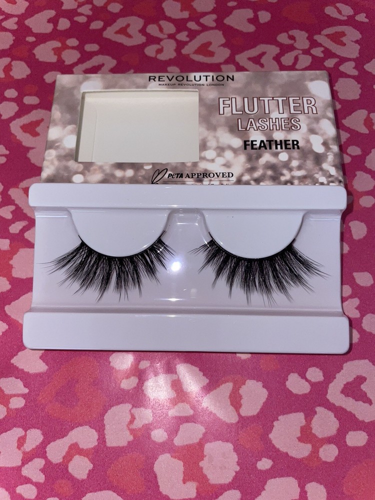 Revolution London Flutter Lashes Feather