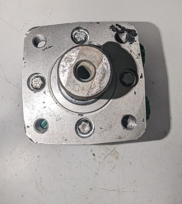 CNH Hydraulic Motor Case ,86999889R