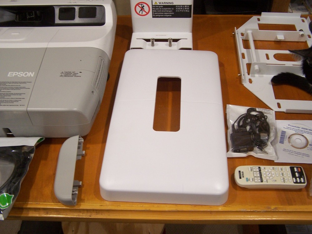 Complete Epson BrightLink 450Wi Interactive Projector / H317A lamp hours 41