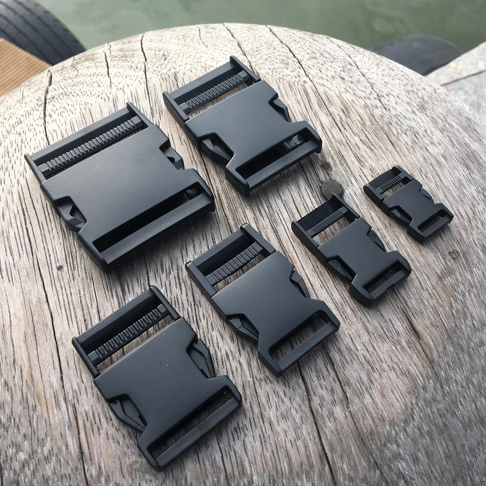 Adjusting Plastic side release buckles Belt Paracord clips webbing black white