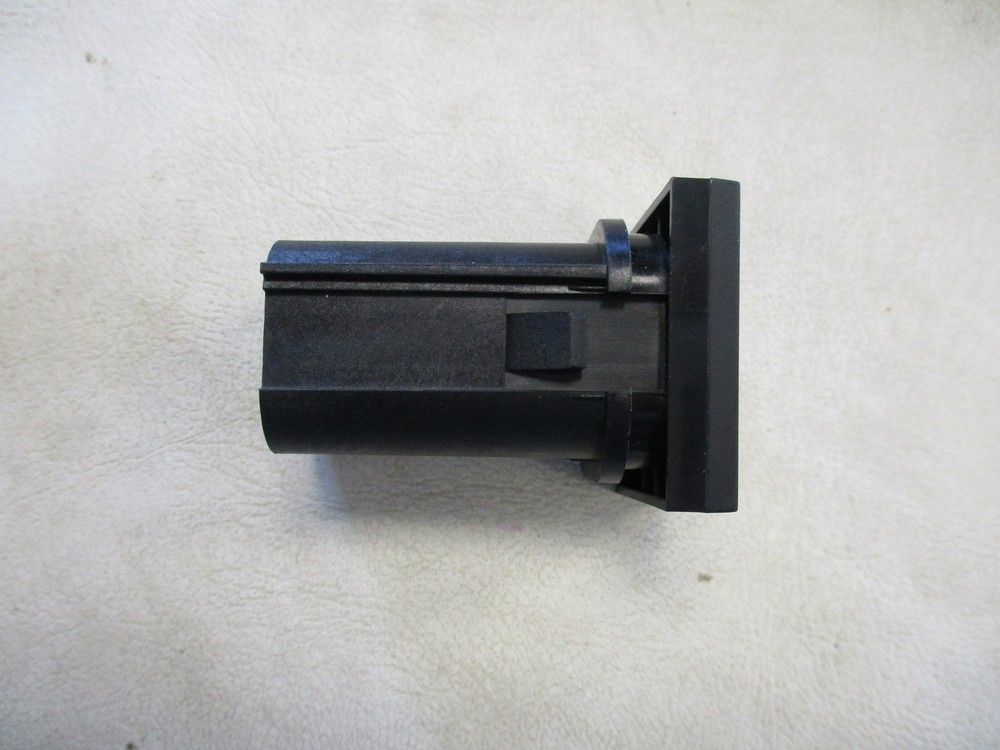 REDARC SWITCH INSERT PANEL FOR MAZDA BT50 TPSI-009 BOAT TOWING