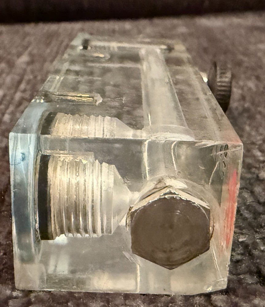 2 Dwyer Series Visi-Float Acrylic Flow Meter 0 - 10