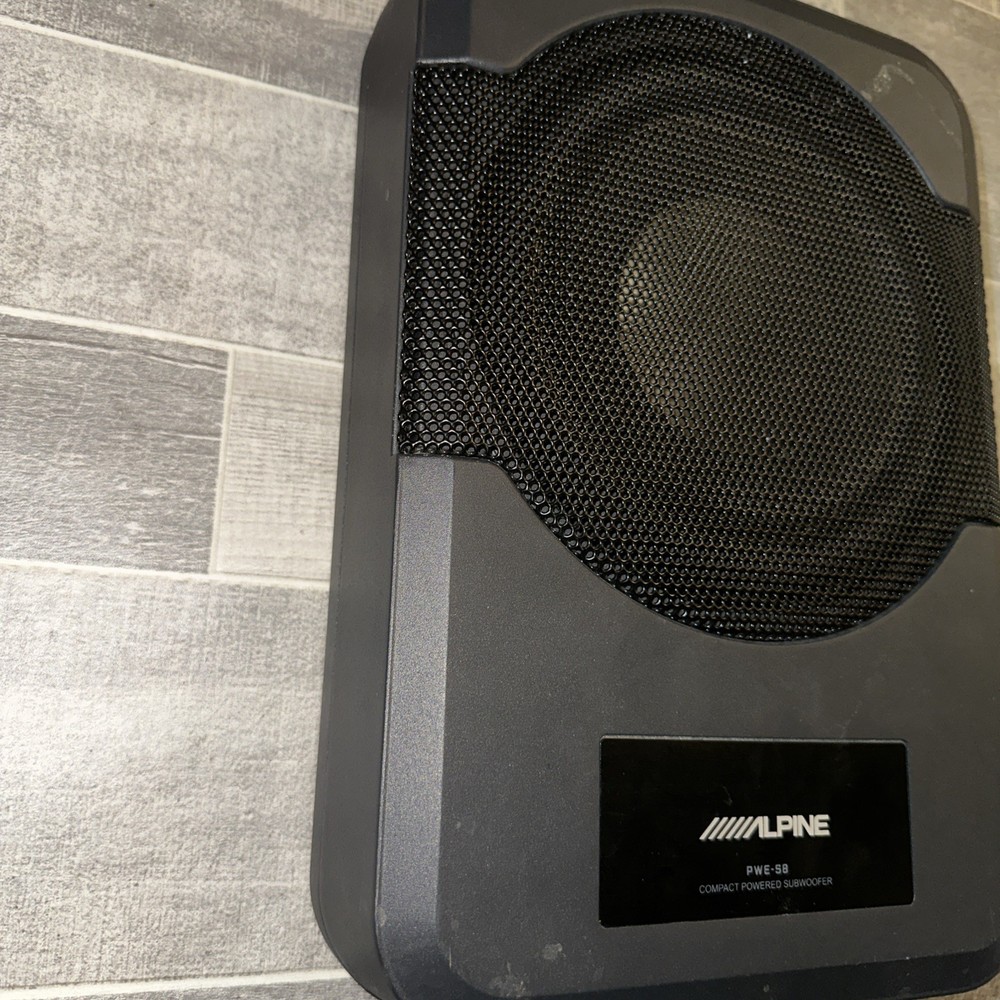 Alpine PWE-S8 8" Compact Powered Subwoofer Black Used