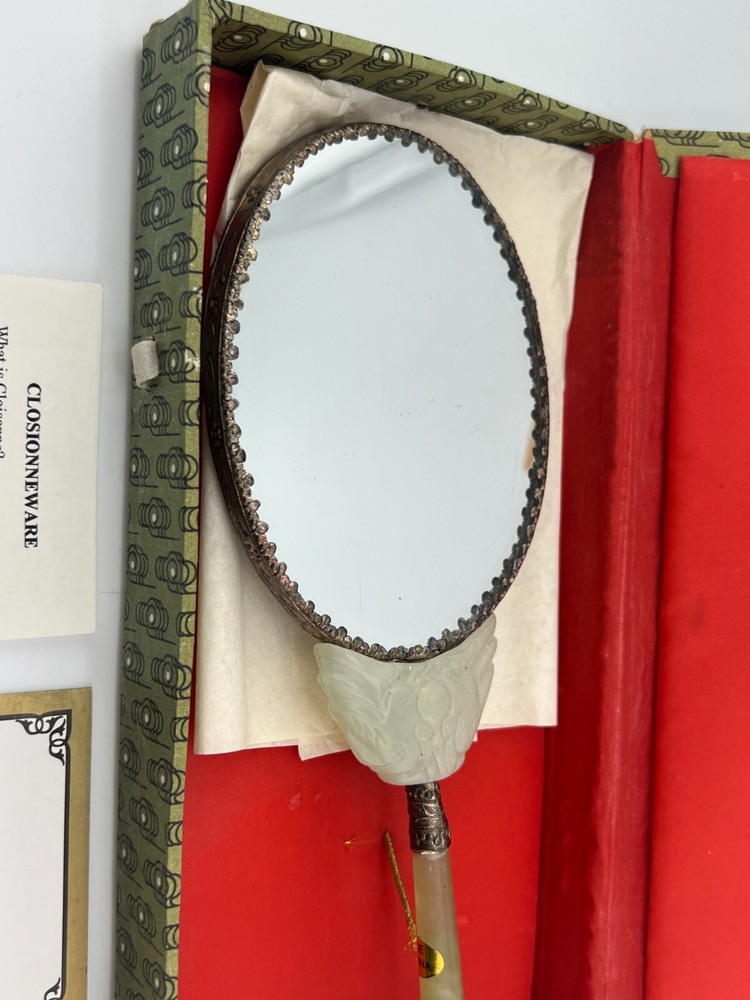 Yi Lin Collection Handheld Mirror in Case Closionnware Mirror China