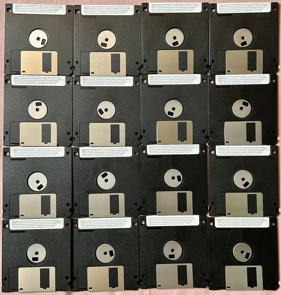 1995 Adobe PageMaker 6.0 w/ 16 Discs & Guidebooks Windows Complete PC