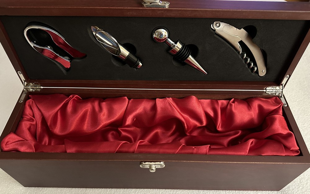 Wine Bottle Presentation Gift Box w/ 4-piece Accessory Set NEW