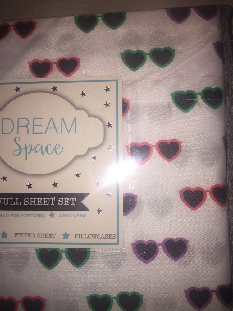 Dream Space White & Multi Colored Heart Sunglasses 4 Piece Full Sheet Set