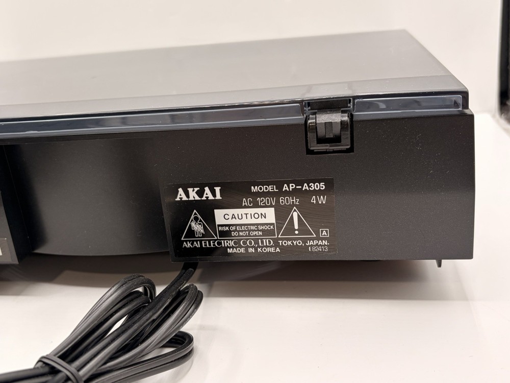 Vintage AKAI Semi Automatic Turntable A305C