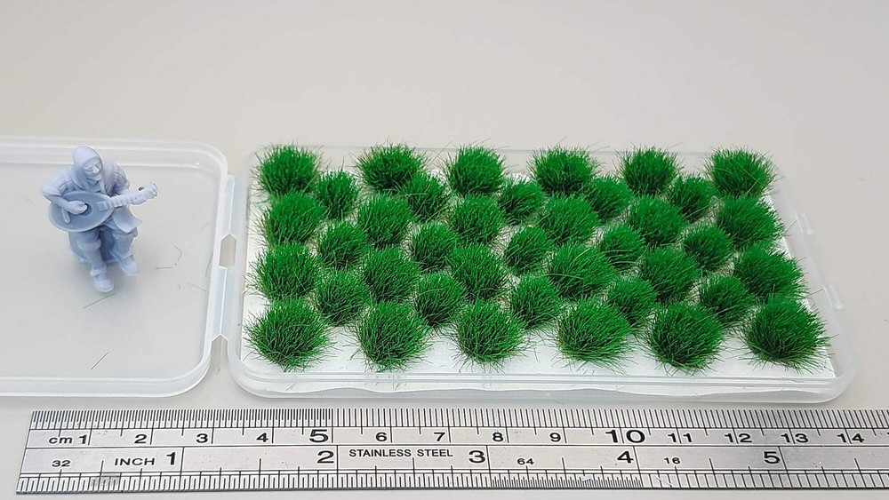 JHT - Medium Green Model Grass Clusters - Self Adhesive Grass Tufts - 8mm height