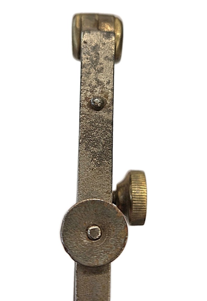 Vintage Sargent & Co. #6 Wing Divider