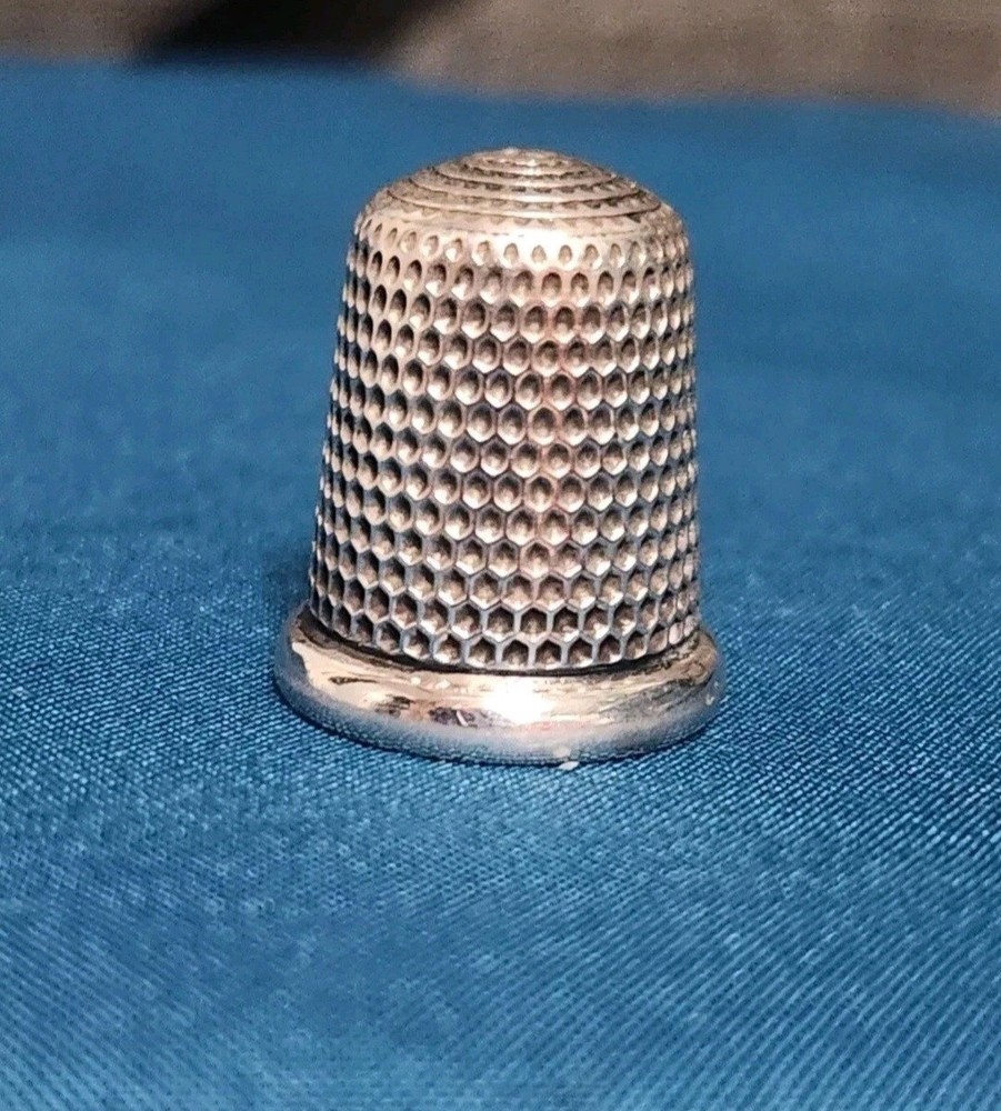 Antique Simons Bros Co Sewing Thimble Size 8