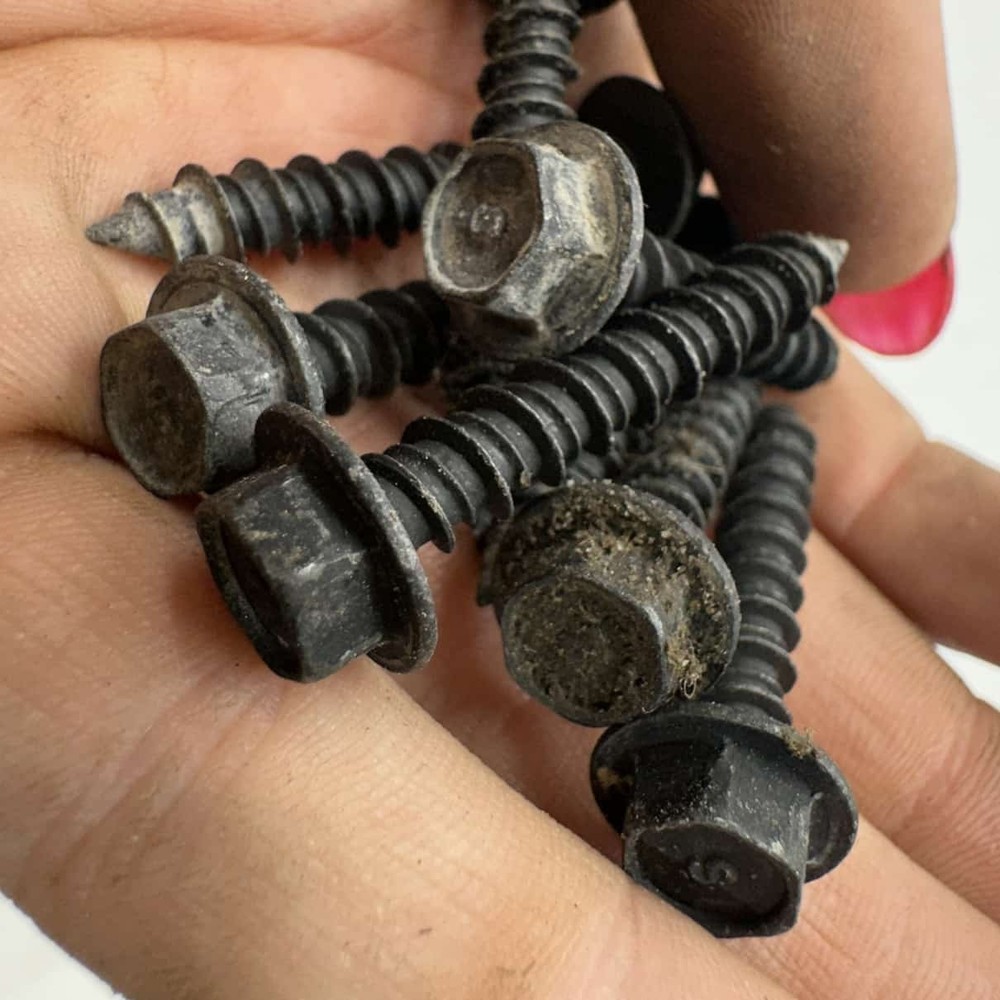Screw - 2022 BOBCAT UV34