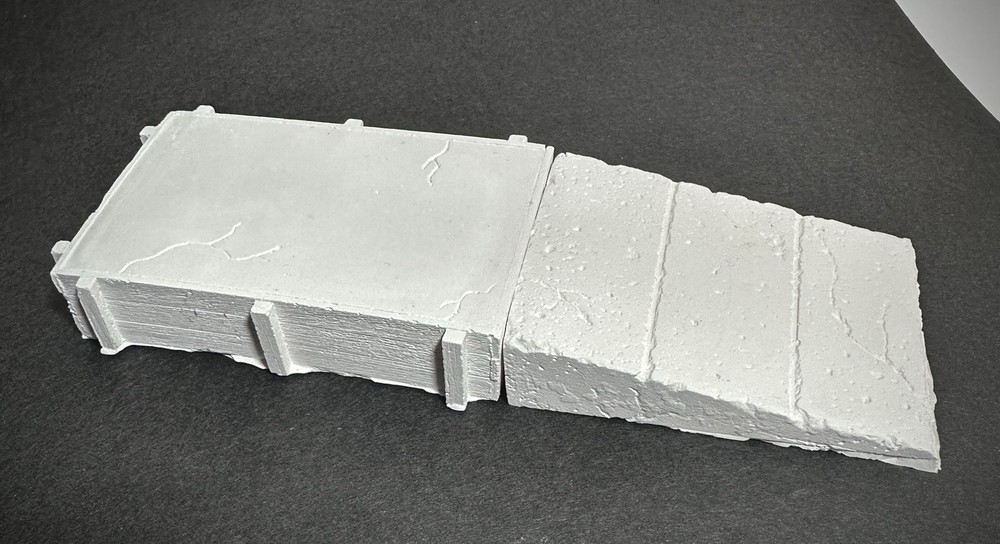 On30, On3, O scale 1:48 loading dock and ramp.