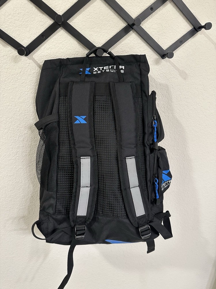 XTERRA Wetsuits Tri Pack Backpack Triathlon Transition Bag Black Blue NWT