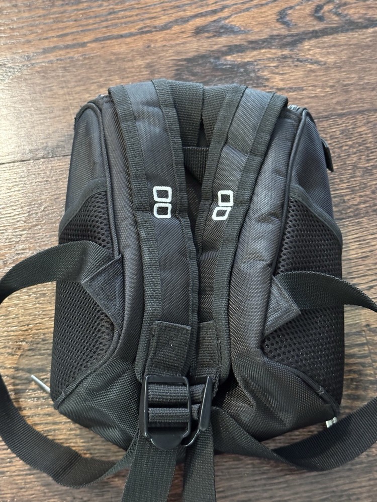 Nintendo DS Carrying Case Backpack Red - Great Condition