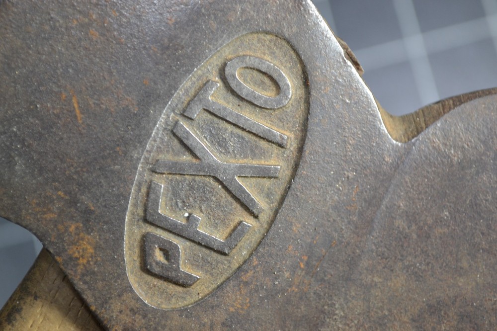 PEXTO - EMBOSSED LOGO - BROAD CAMP HATCHET - ALL ORIGINAL