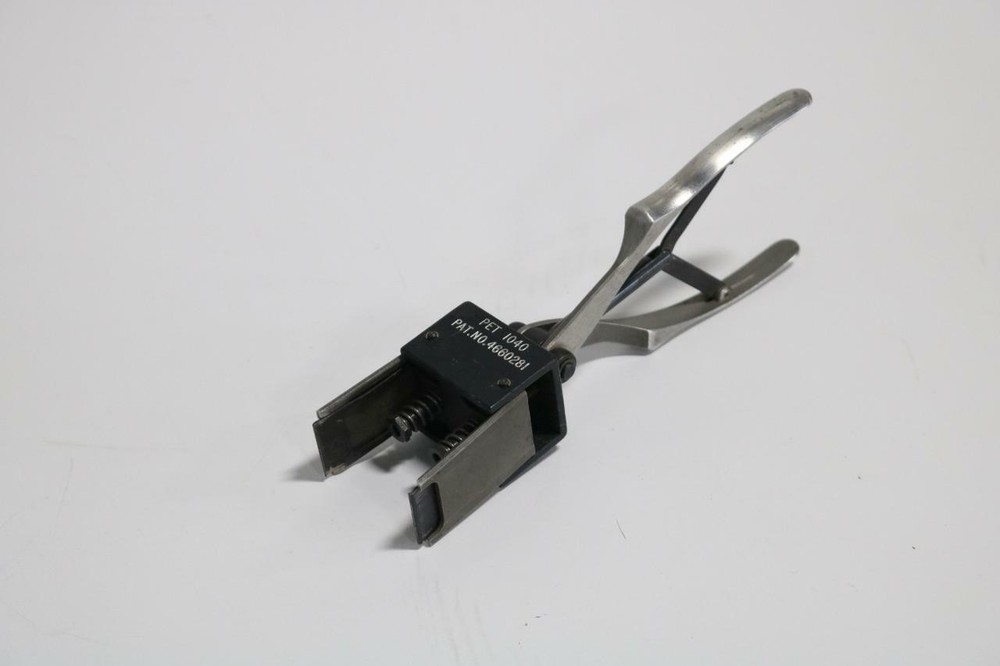 PET 1040 Large Component Extraction Tool