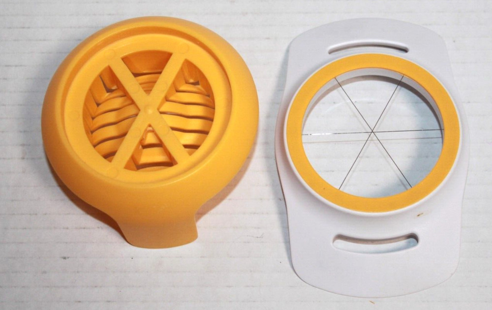 Williams Sonoma 2 Piece Egg Cutter