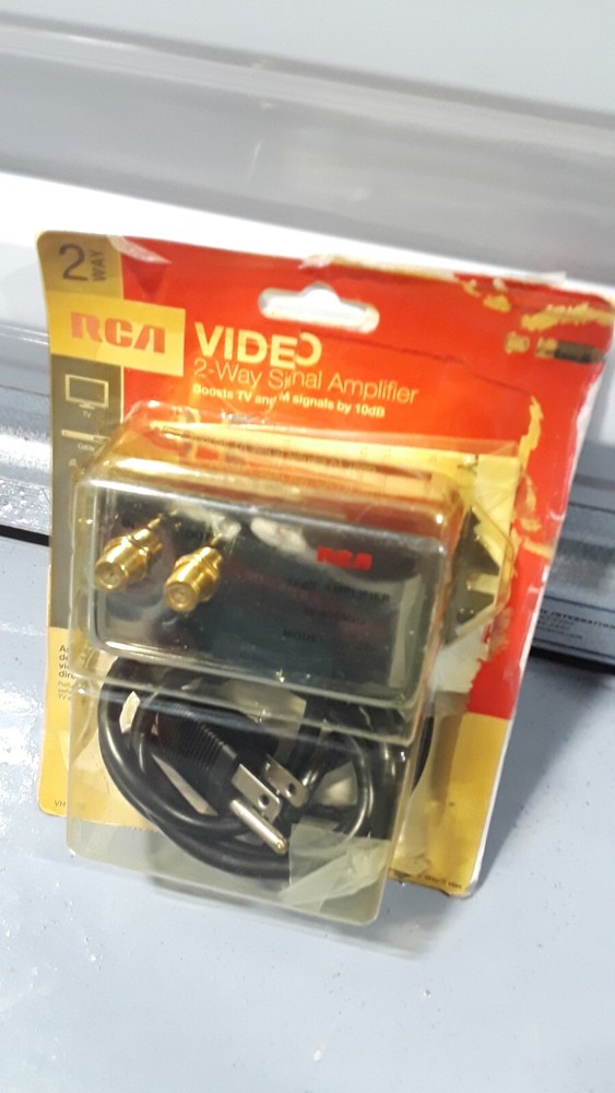 RCA 2 WAY SIGNAL AMPLIFIER VVIDEO