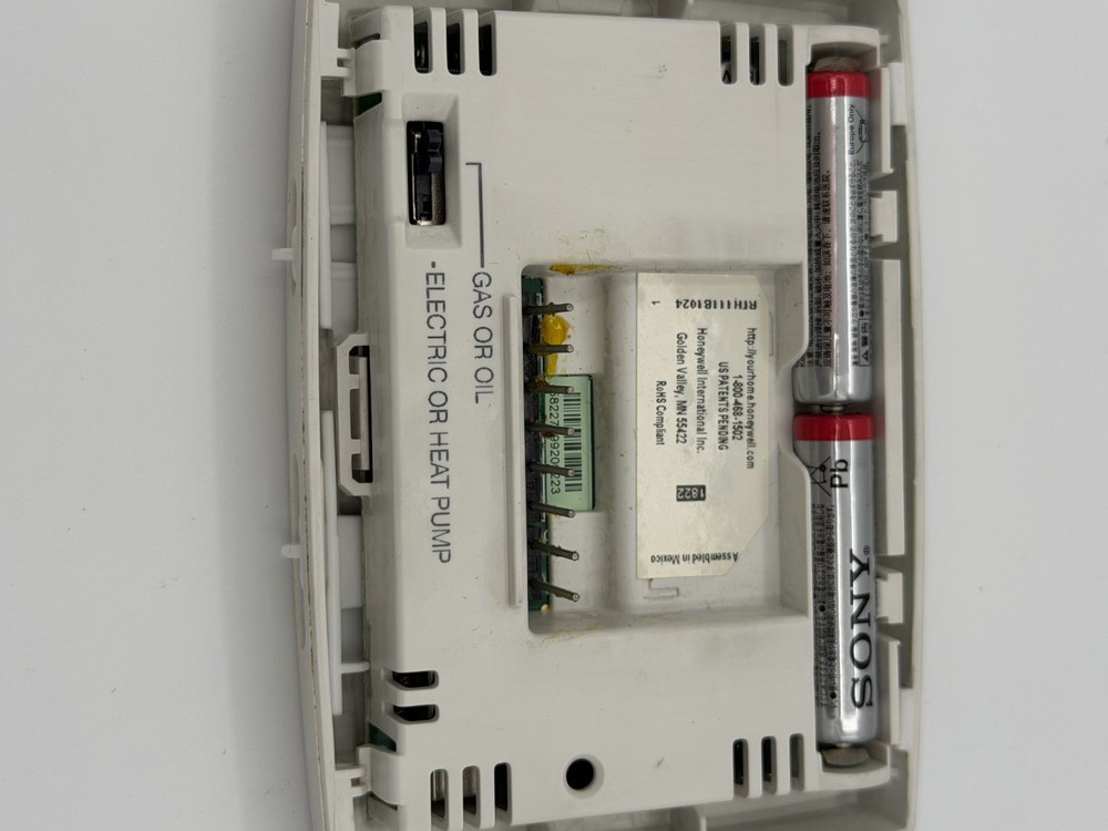 Honeywell Home RTH111B Non-Programmable Thermostat