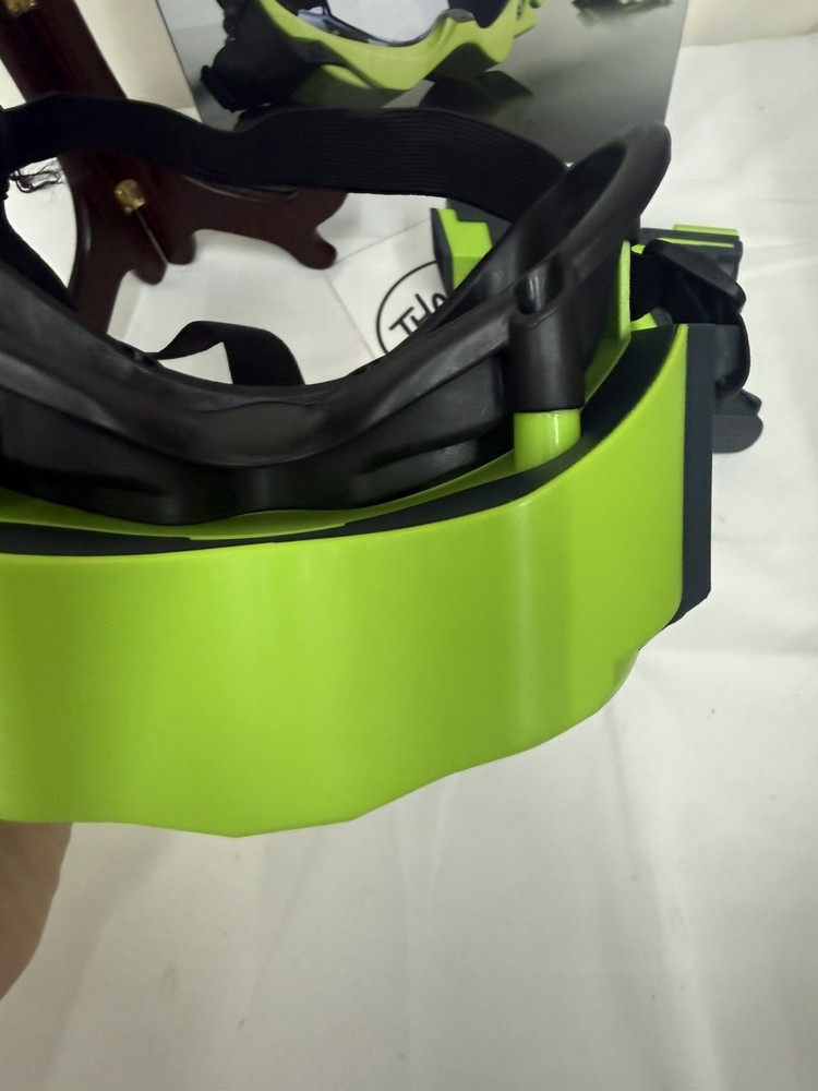 Sharper Image Monster Vision Virtual Reality Headset – Tested & Working