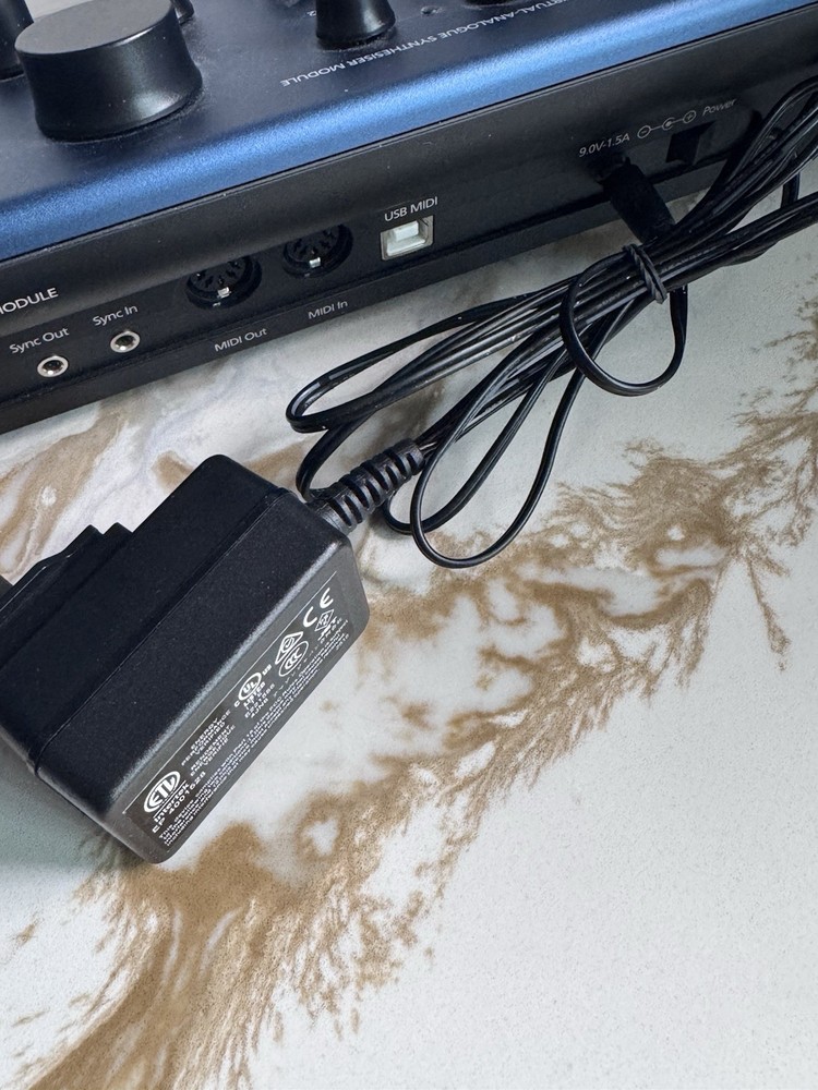 Modal Electronics Cobalt8M Desktop Synthesizer, Display, Arpeggiator, Effects
