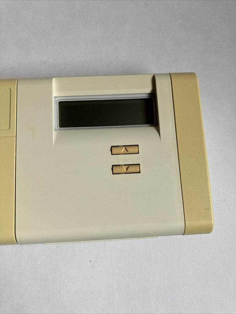 Honeywell 97-5207 REV A Programmable Thermostat