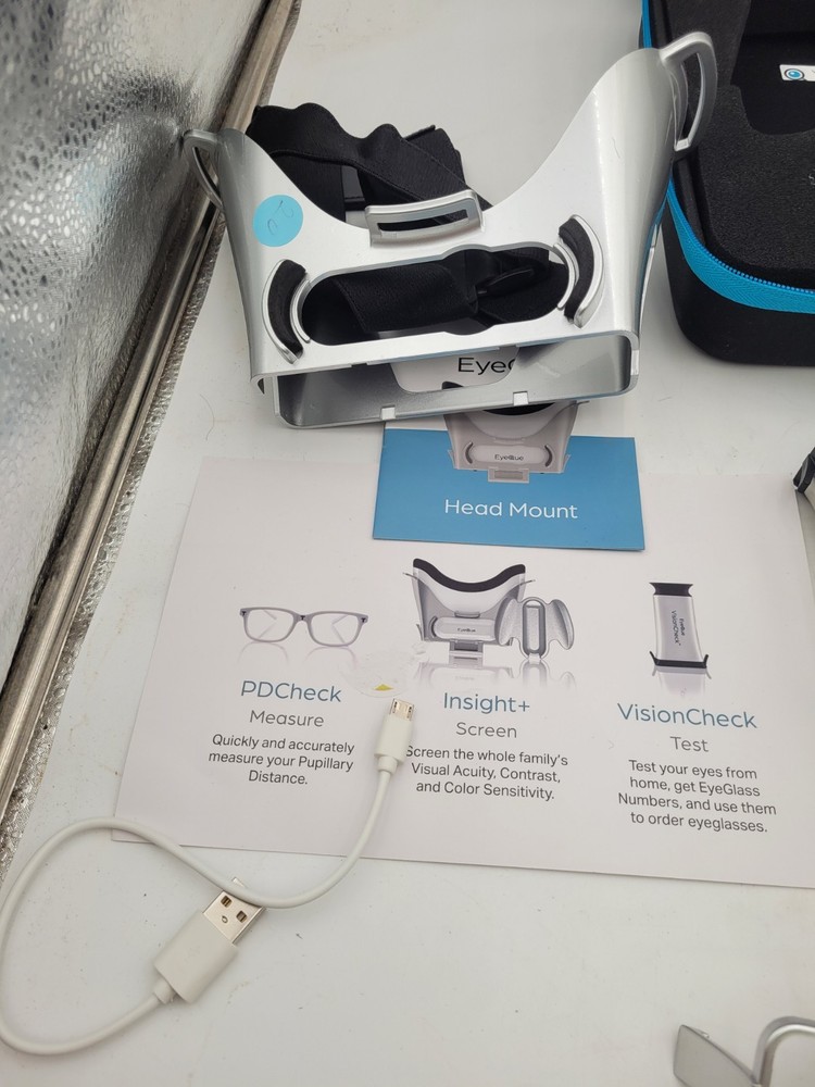 EyeQue Vision Monitoring Kit - Smartphone Vision Tests