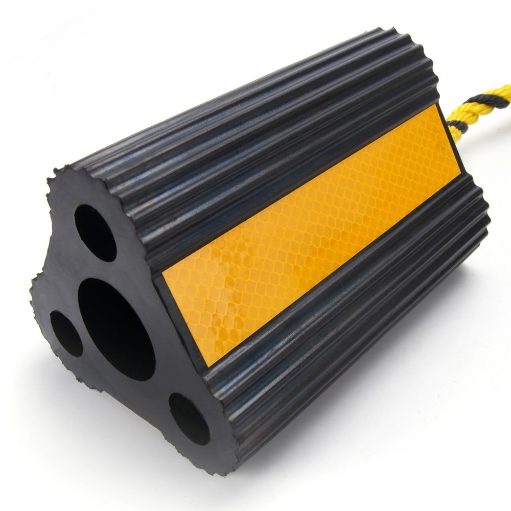 4 PCS Rubber Wheel Chocks w/ Rope For RV Trailer Camper Car Truck Aircraft Boat