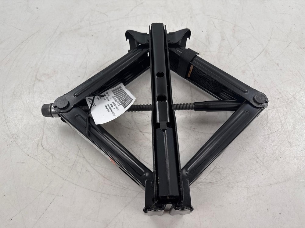 2025 Ford Explorer 2.3L Floor Jack OEM