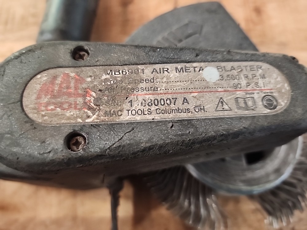 Mac Tool MB6901 Surface Blaster Air Tool Surface Prep Auto Body Pneumatic