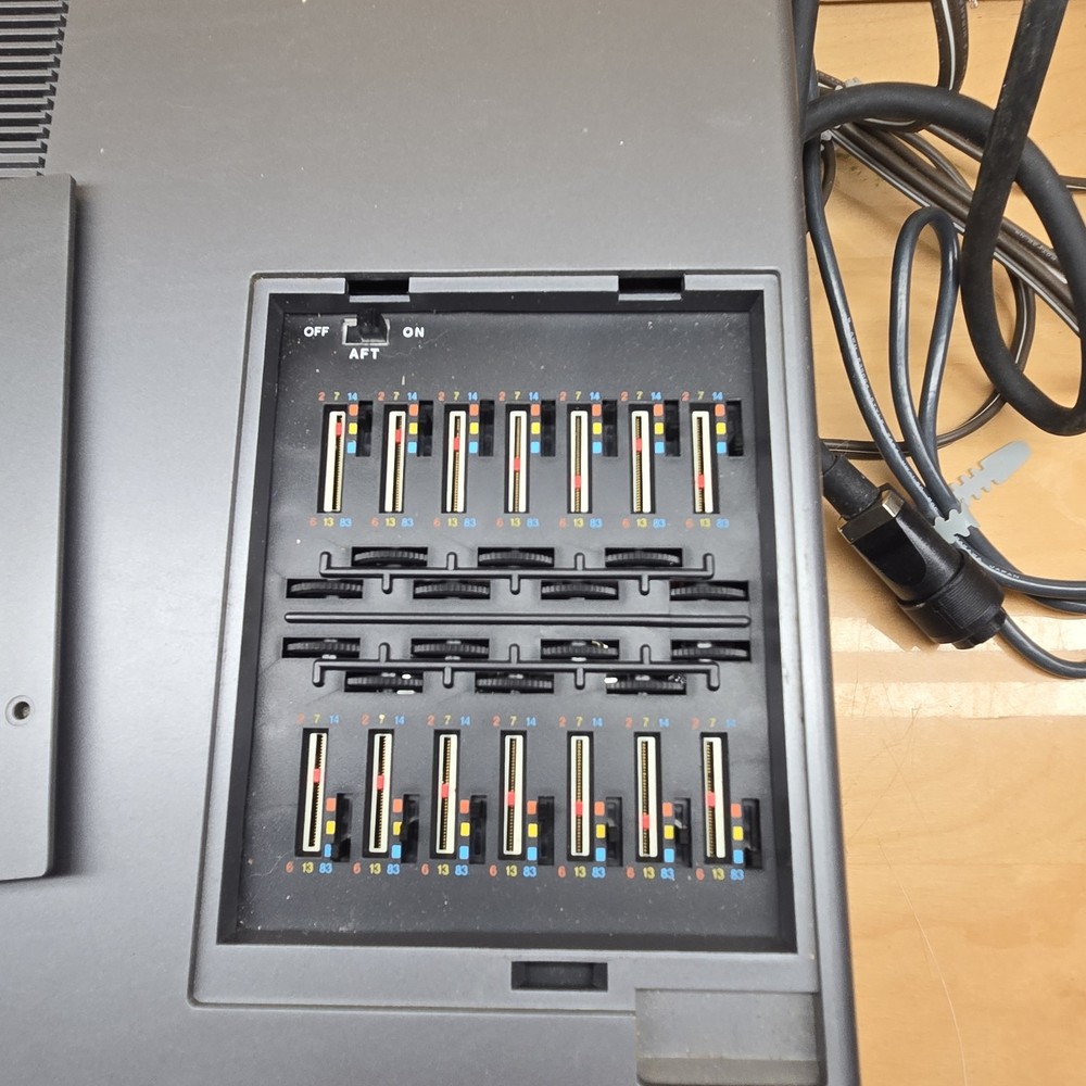 Sony TT-3000 Portable Programmable Digital Cassette Tuner Timer Unit UNTESTED