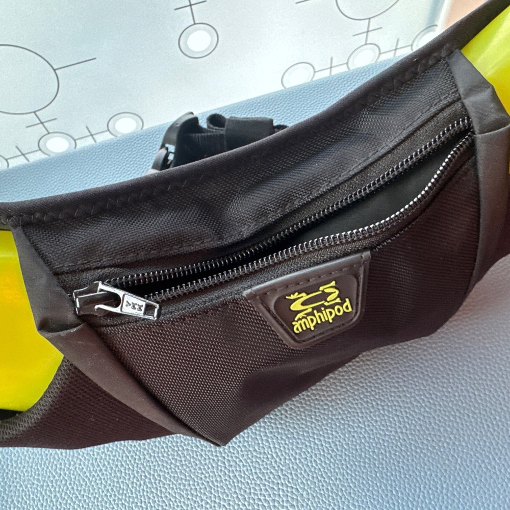 Amphipod Hydration Belt