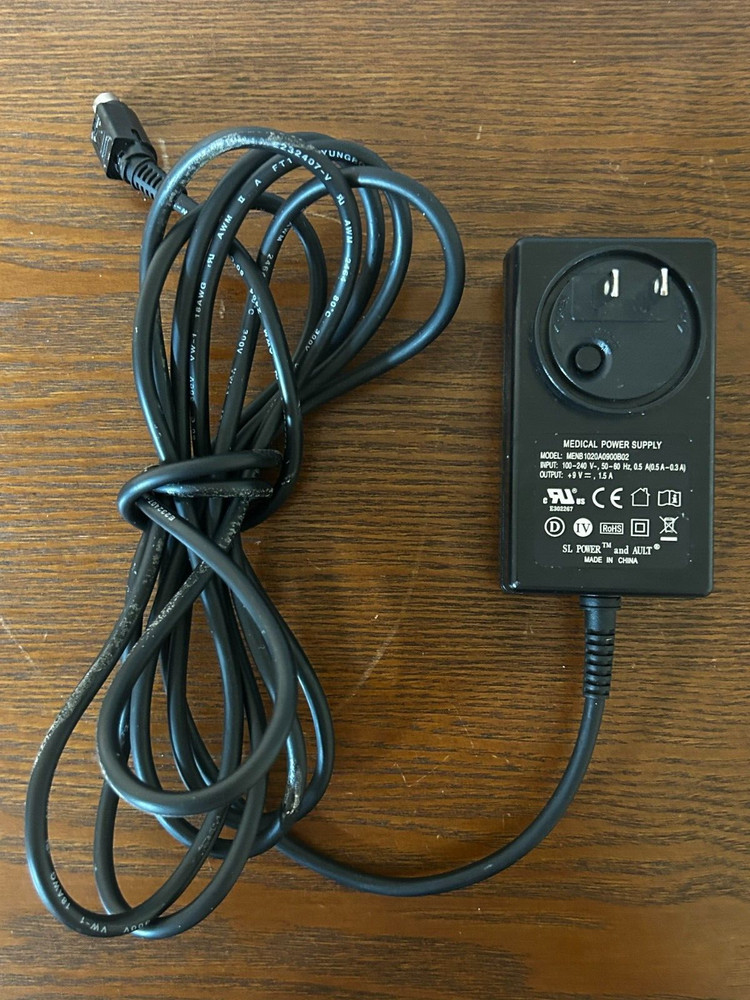 COVIDIEN Kangaroo E Pump & Pole Clamp & Power Adapter