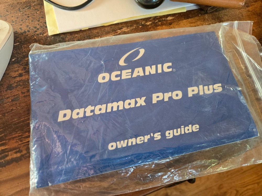 U.S. Divers Regulator Set,Includes Oceanic Datamax Pro Plus
