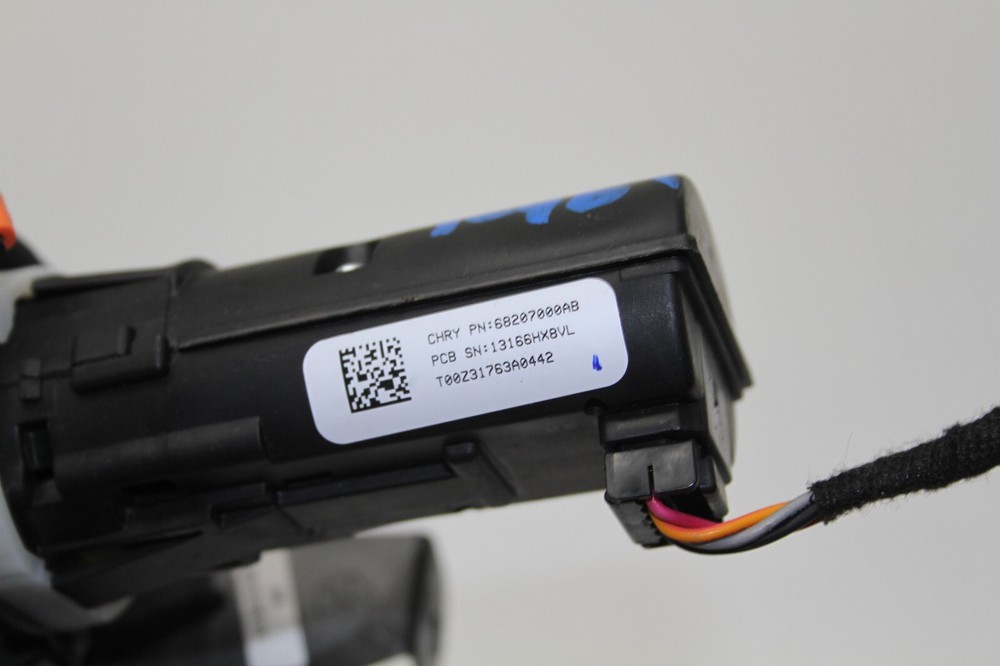 2015-2016-2017 Jeep Cherokee Charger Ignition Switch Module Receiver OEM #5E