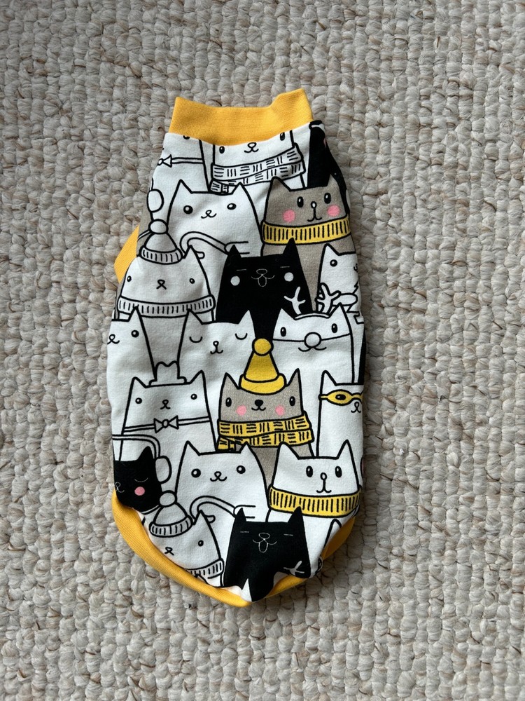 Sphynx Cat Clothes, Comfortable Cats Shirt, size S