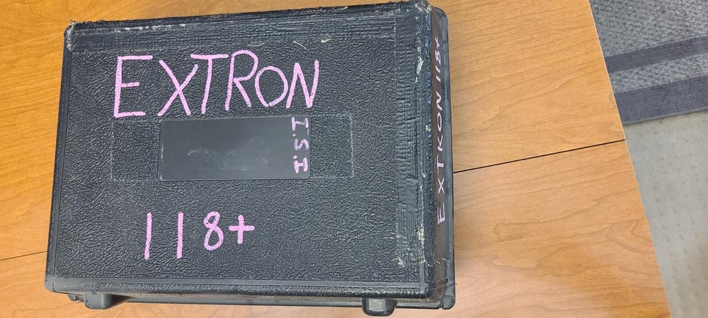 Extron RGB 118 Plus Computer-Video interface