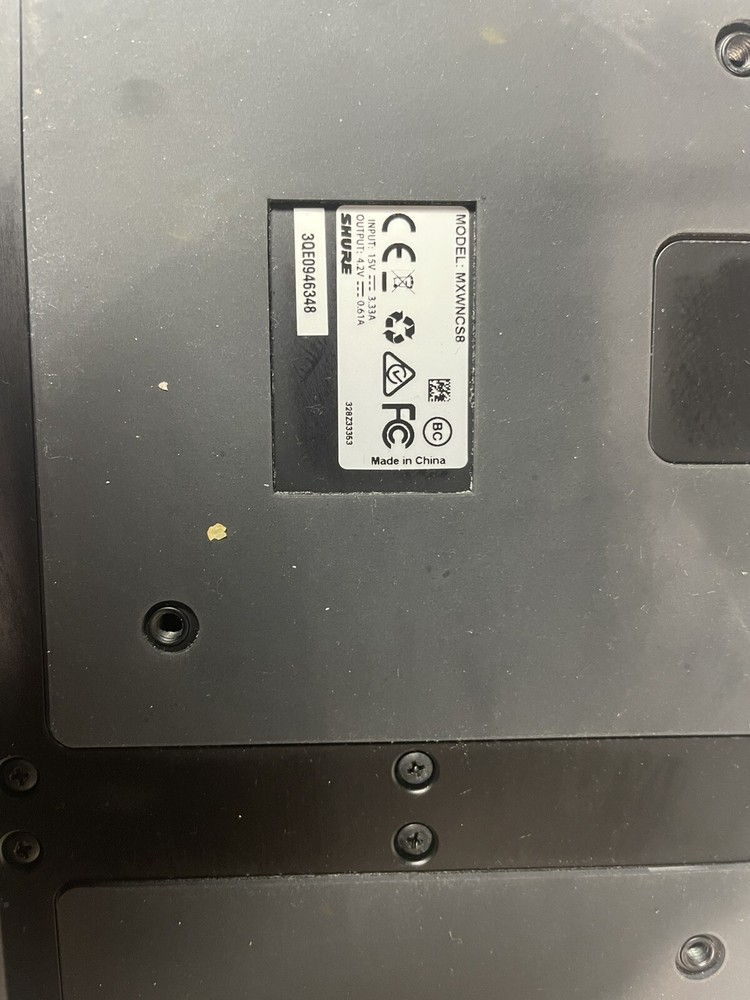 Shure MXWNCS8 Transmitters No Adapter