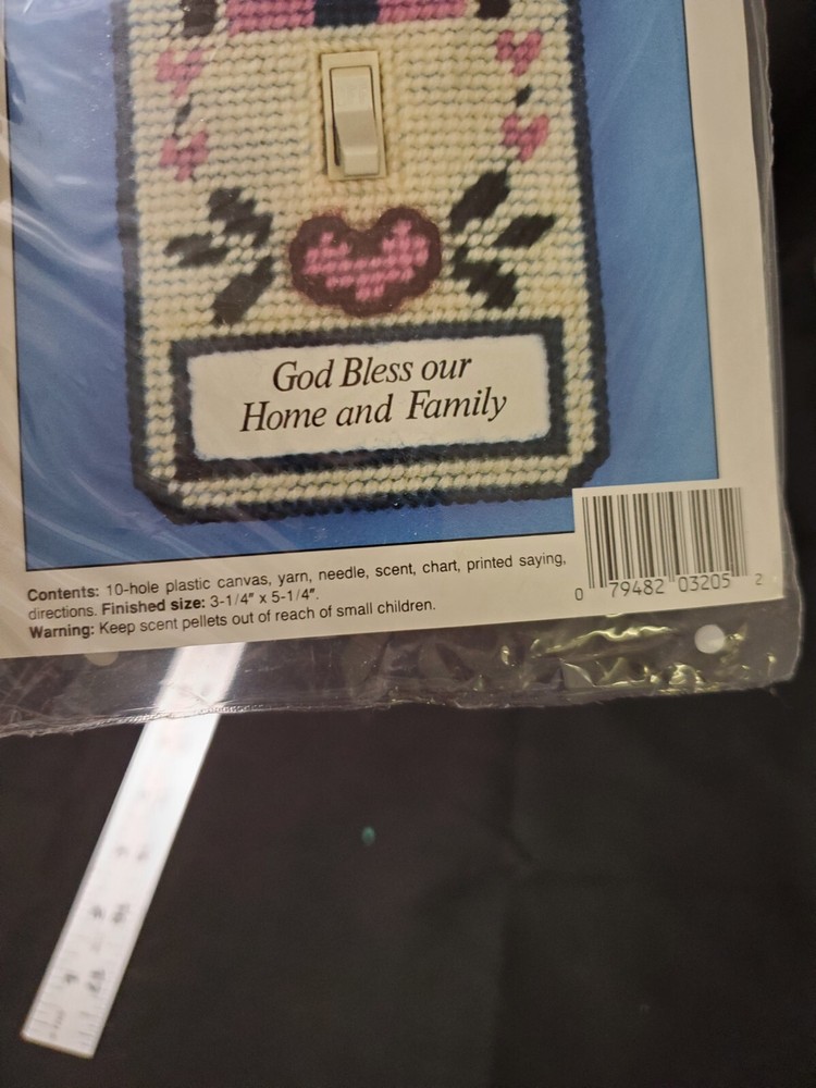 Vintage Make It Quick Scented Plastic Canvas 3-D Switchplate Kit Sealed