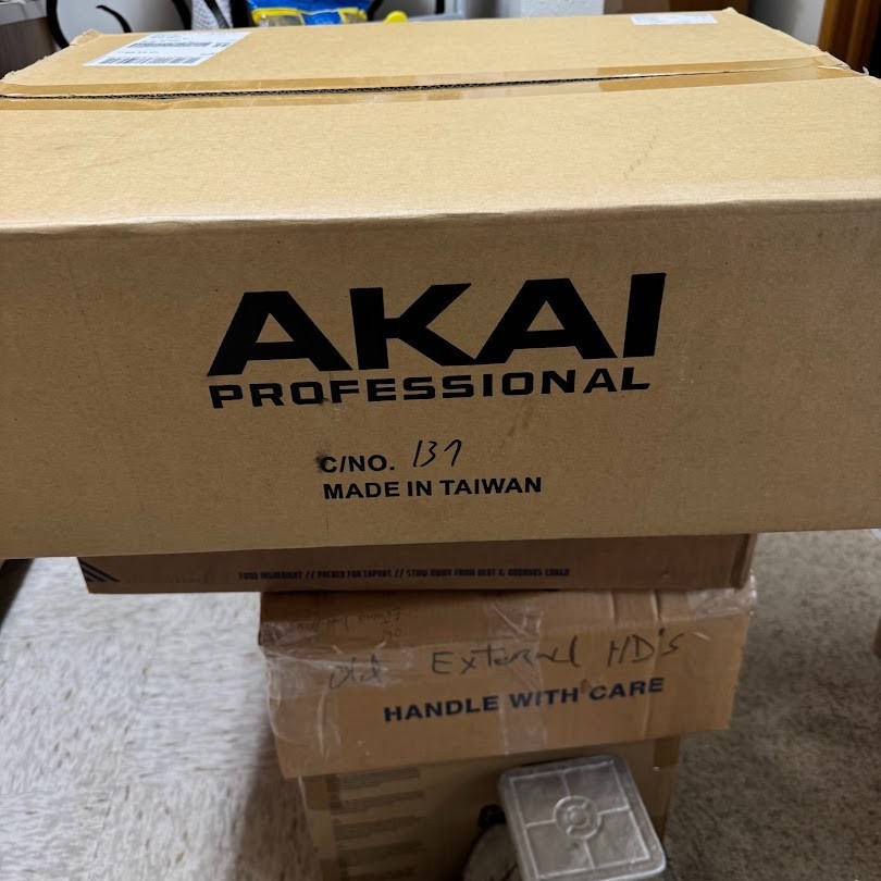 Akai Professional MPC X Standalone Sampler Sequencer - Mint - Software Transfer