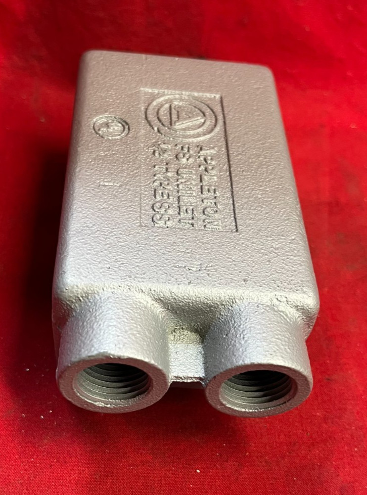 APPLETON FSS-1-50 MALLEABLE IRON DEVICE BOX SIZE: 1/2"