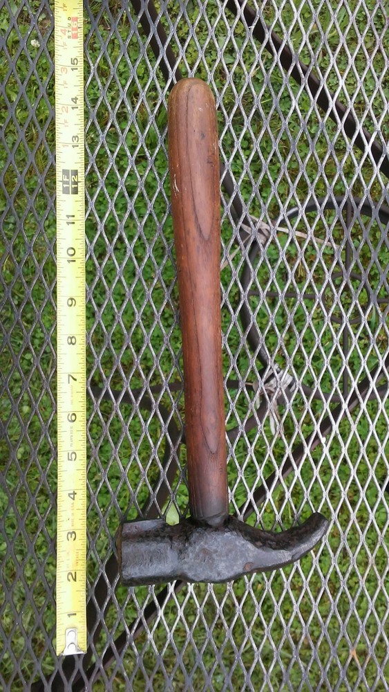 Antique Blacksmithing Hammer 1 lb 10 oz